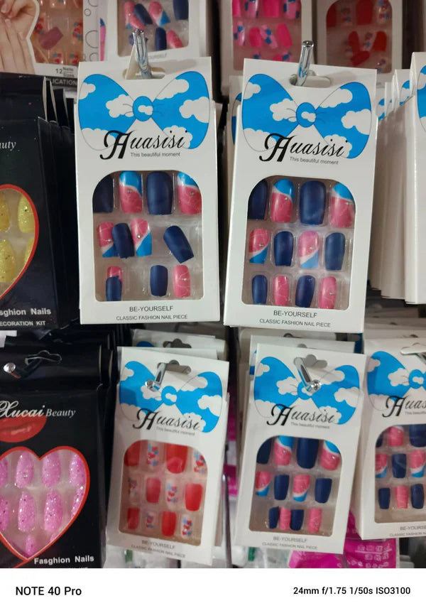 Huasisi "Be-Yourself" Classic Fashion Press-On Nail Kit 1box*12pcs