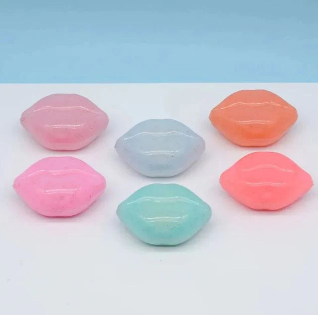 1 Pc Lip Shape Natural Moisturizing Repair Lip Balm Lip Balm