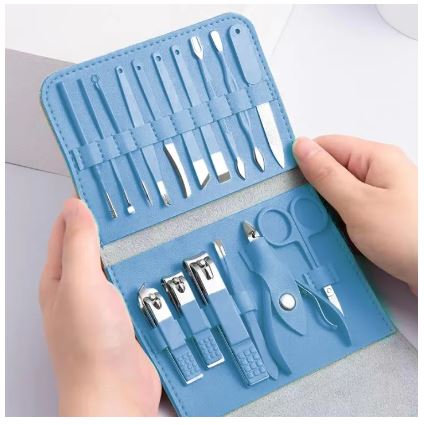 **Miss Beauty 16PCS Manicure & Pedicure Grooming Kit**