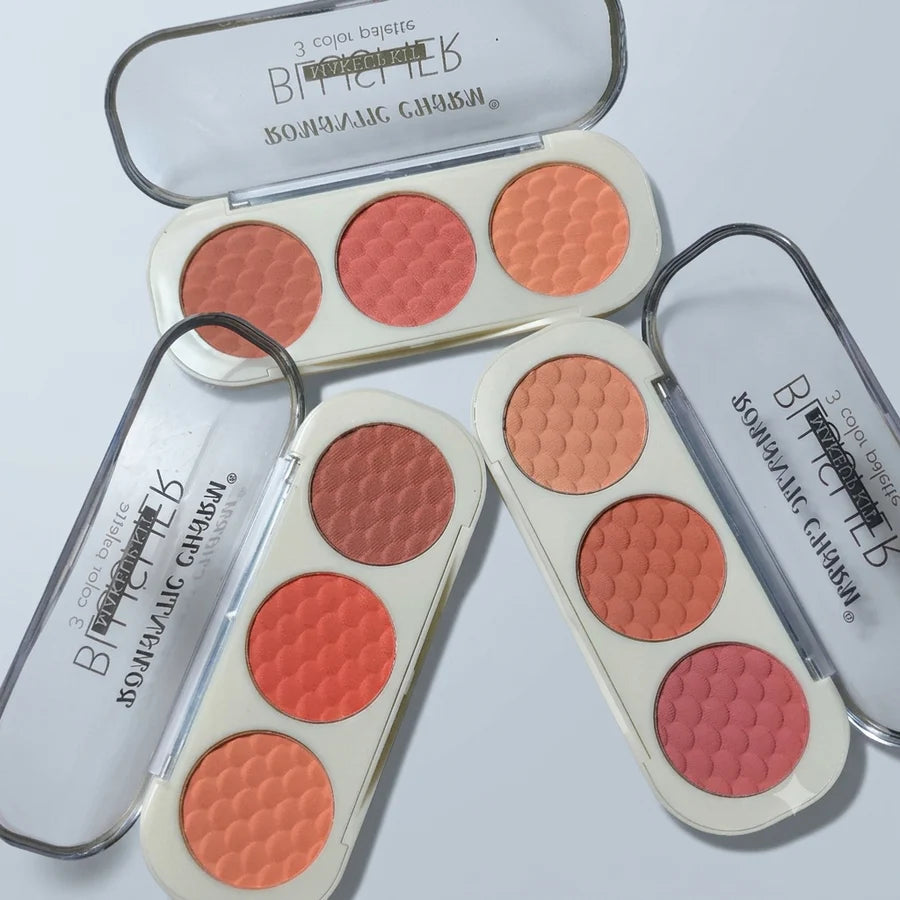 **Romantic Charm 3-Color Radiant Blusher Kit**