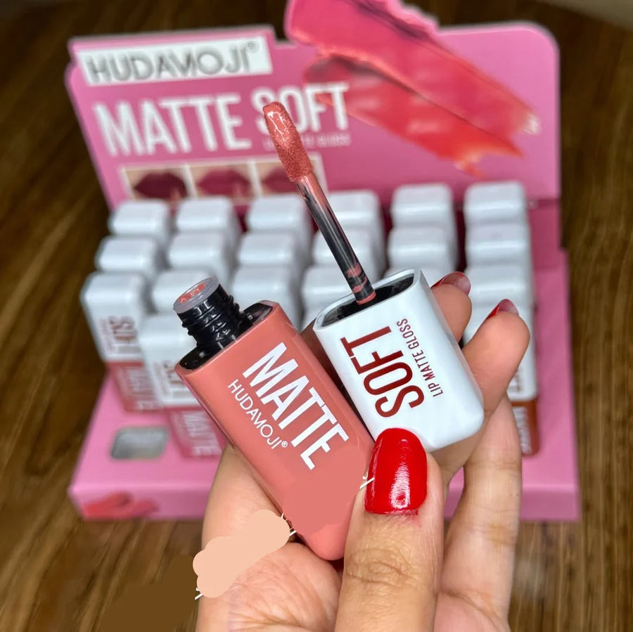 Hudamoji soft matte lip gloss