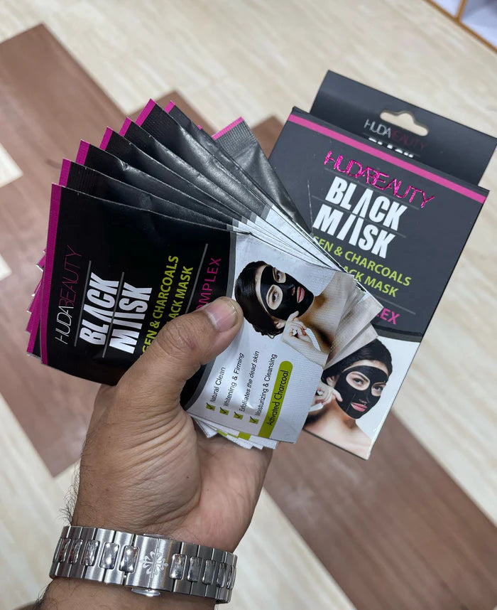 **Huda Beauty Charcoal Black Peel-Off Face Mask (10PCS)**