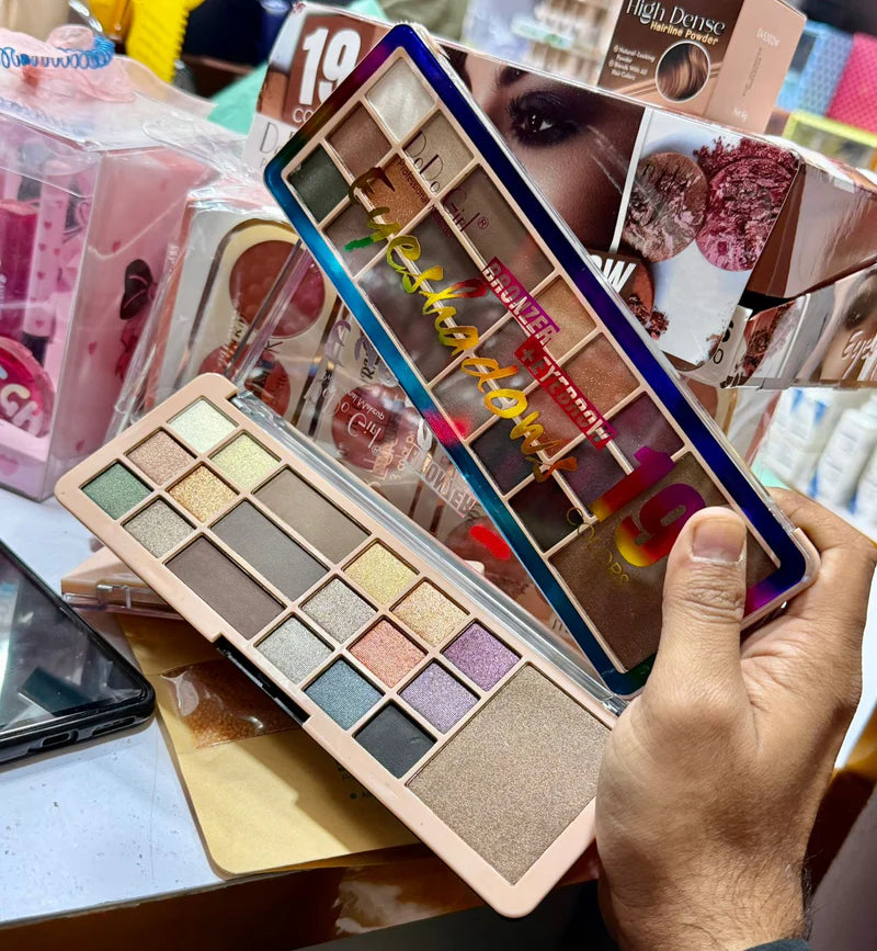 DoDo Girl Bronzer + Eyebrow Professional Makeup Palette (19 Colors)