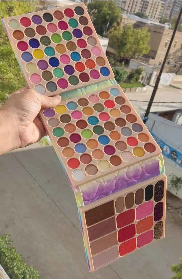 True Match 115 Color Makeup kit 98 Eyeshadow 6 Blush 4 Highlighter 4 Eyebrow Powder 3 Crystal Eyeshadow