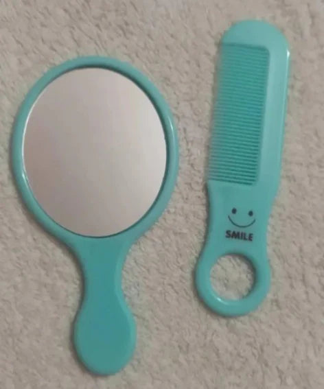 Kawaii Pocket Mirror with Comb – Travel Friendly Makeup Essential (Random)