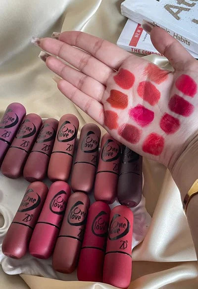 **Glam Treasure Makeup Deal Set (9PCS) #18**